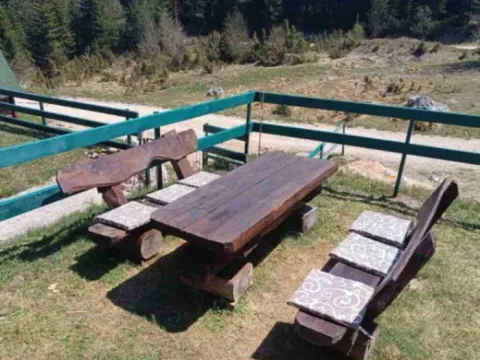 Izdavanje, kuća, 65m², Borje, Žabljak - image 3