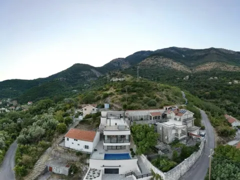 Sale, house, 200m², Herceg Novi, Crna Gora - image 7