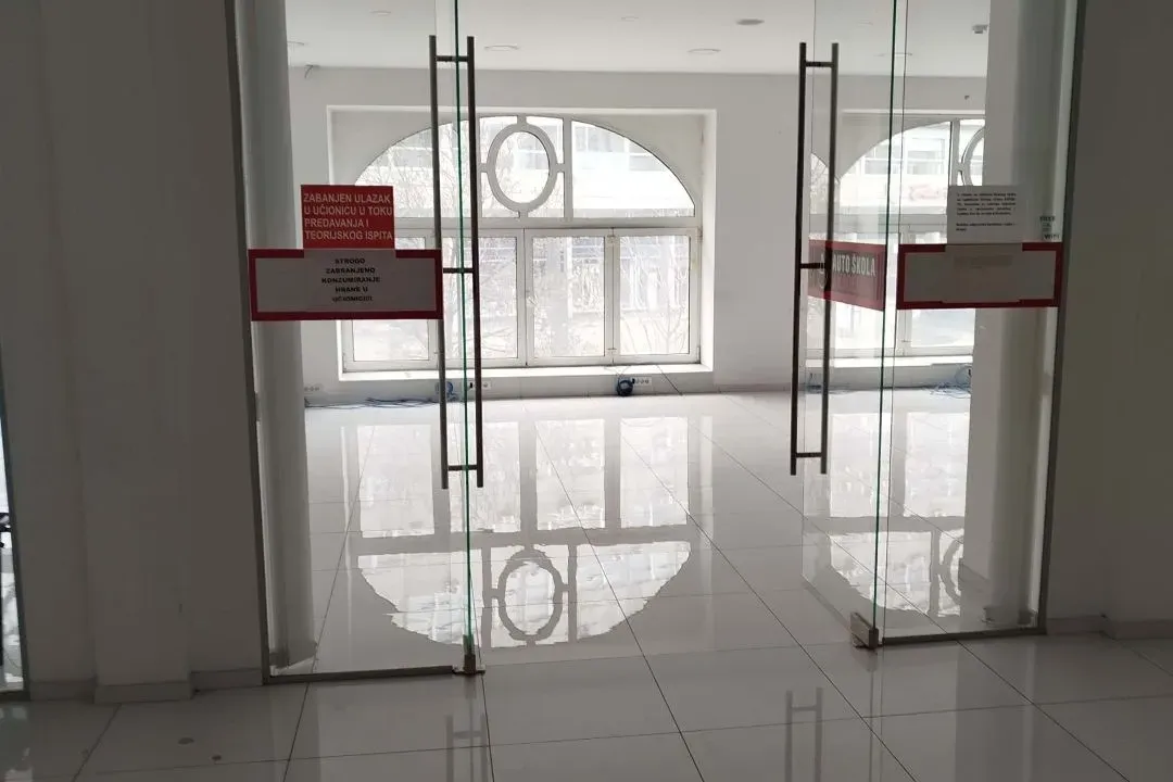 Rent, one bedroom apartment, 190m², Stari Grad, Beograd