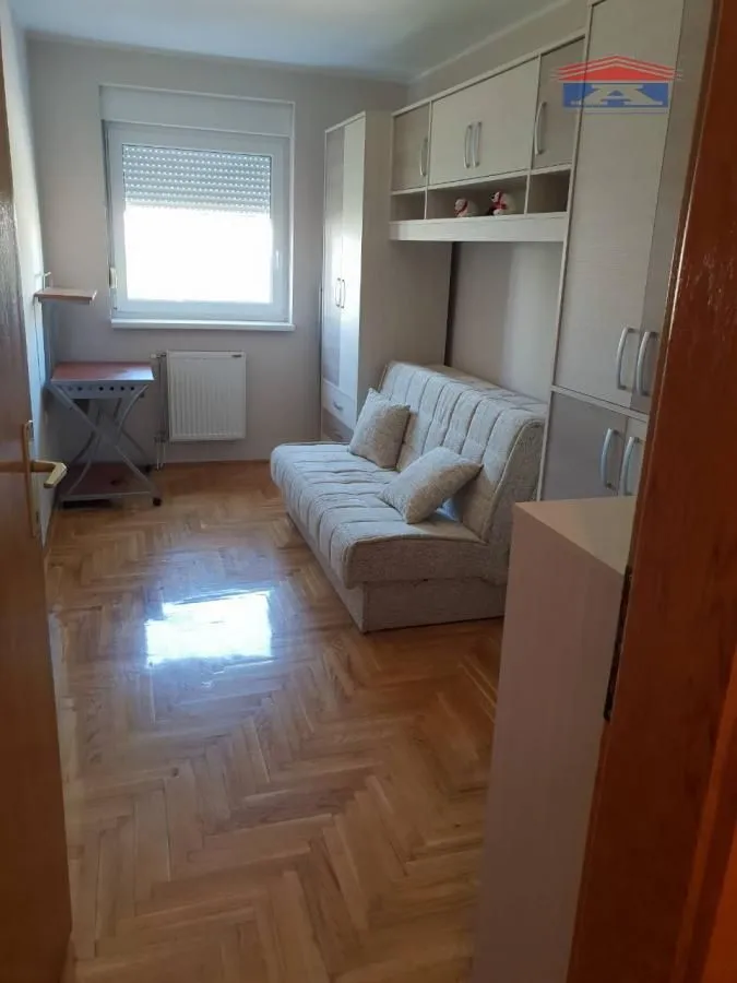Rent, three bedroom apartment, 68m², Grbavica, Novi Sad Sve Podlokacije