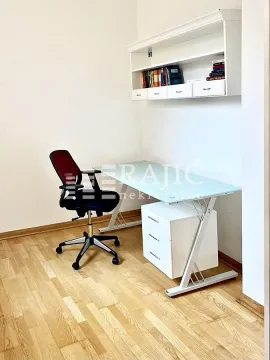 Rent, four bedroom apartment, 100m², Stari Grad, Beograd - image 5