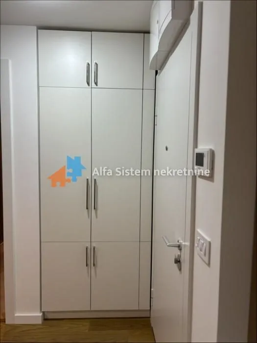 Izdavanje, dvosoban stan, 48m², Novi Beograd Sve Podlokacije, Beograd