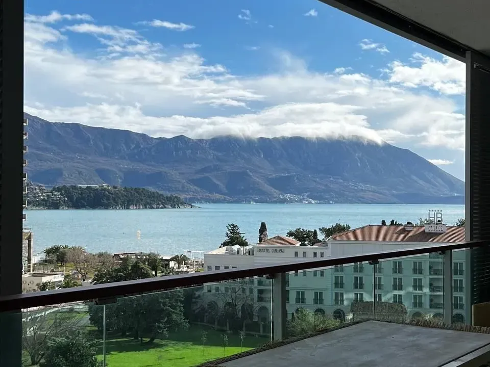 Prodaja, dvosoban stan, 94m², Budva, Crna Gora