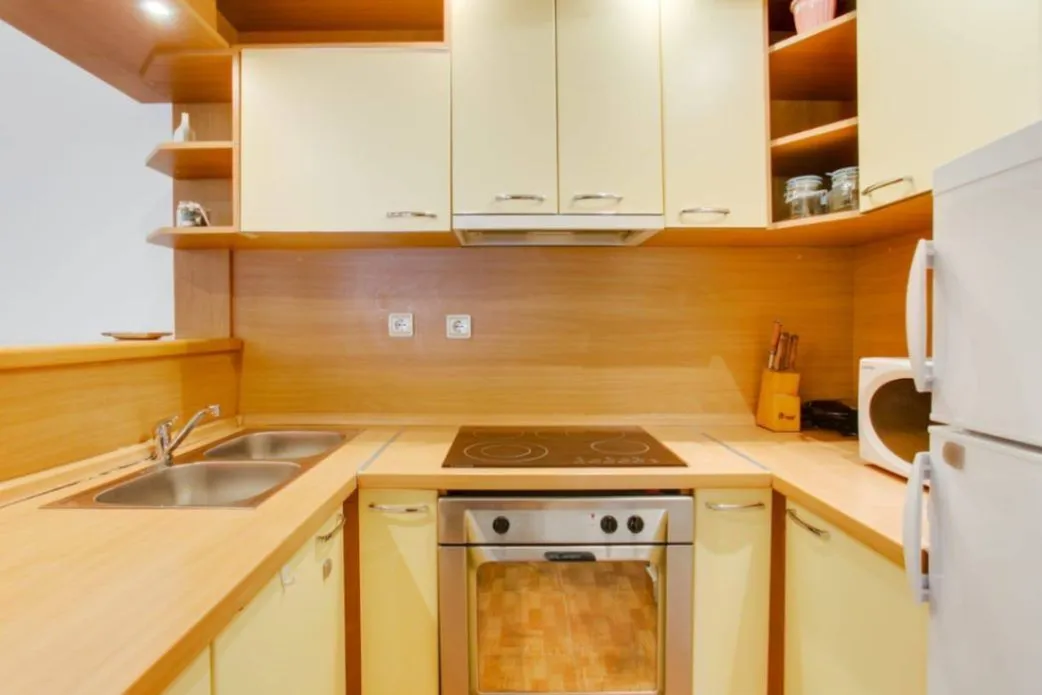 Prodaja, dvosoban stan, 65m², Centar, Budva