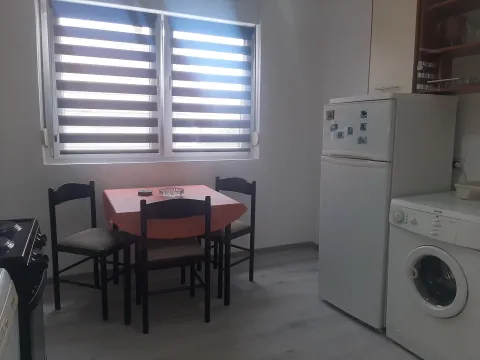 Rent, one bedroom apartment, 35m², Cetinje, Crna Gora - image 6