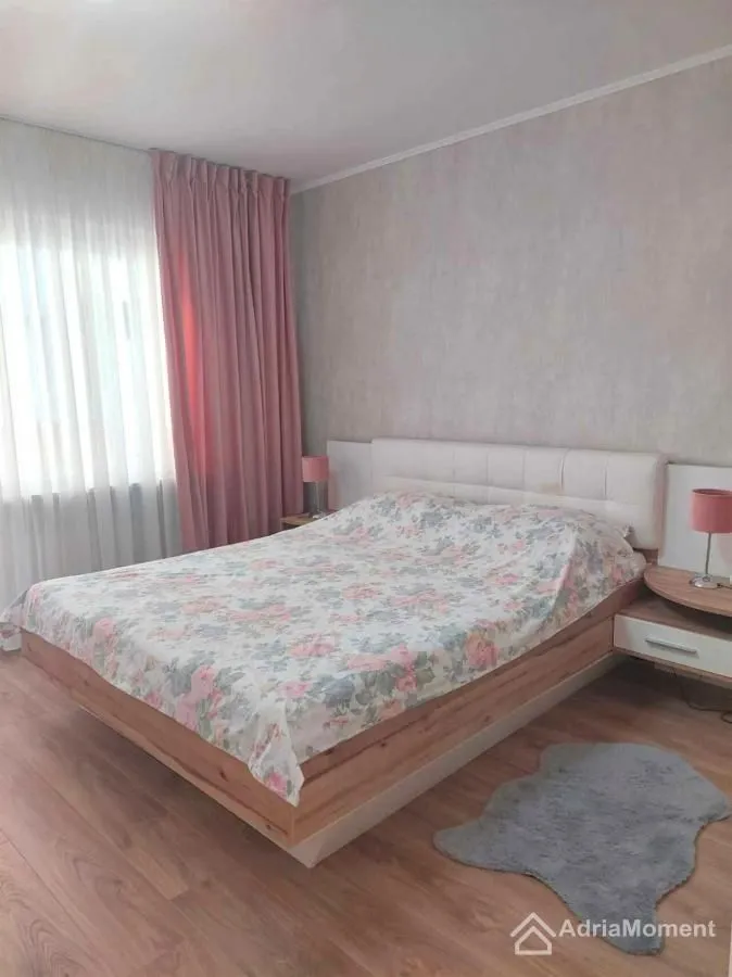Prodaja, dvosoban stan, 83m², Kalimanj, Tivat