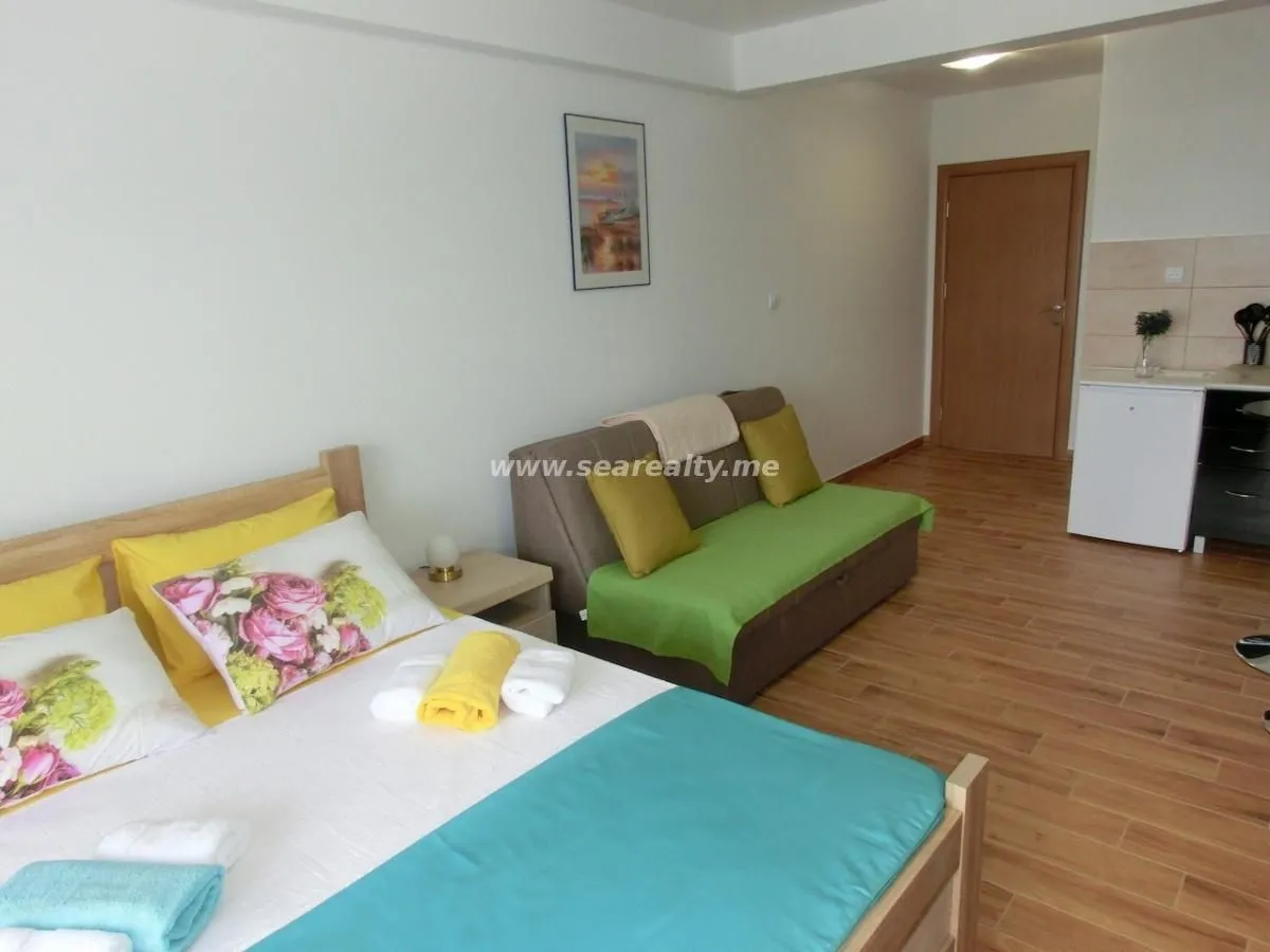 Rent, one bedroom apartment, 30m², Budva, Crna Gora