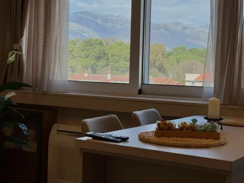 Izdavanje, jednosoban stan, 45m², Centar, Tivat - image 5