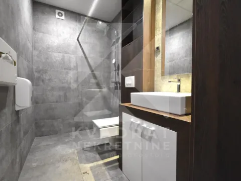 Prodaja, poslovni prostor, 391m², Preko Morače, Podgorica - image 30