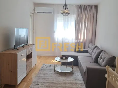 Izdavanje, jednosoban stan, 46m², City Kvart, Podgorica - image 2