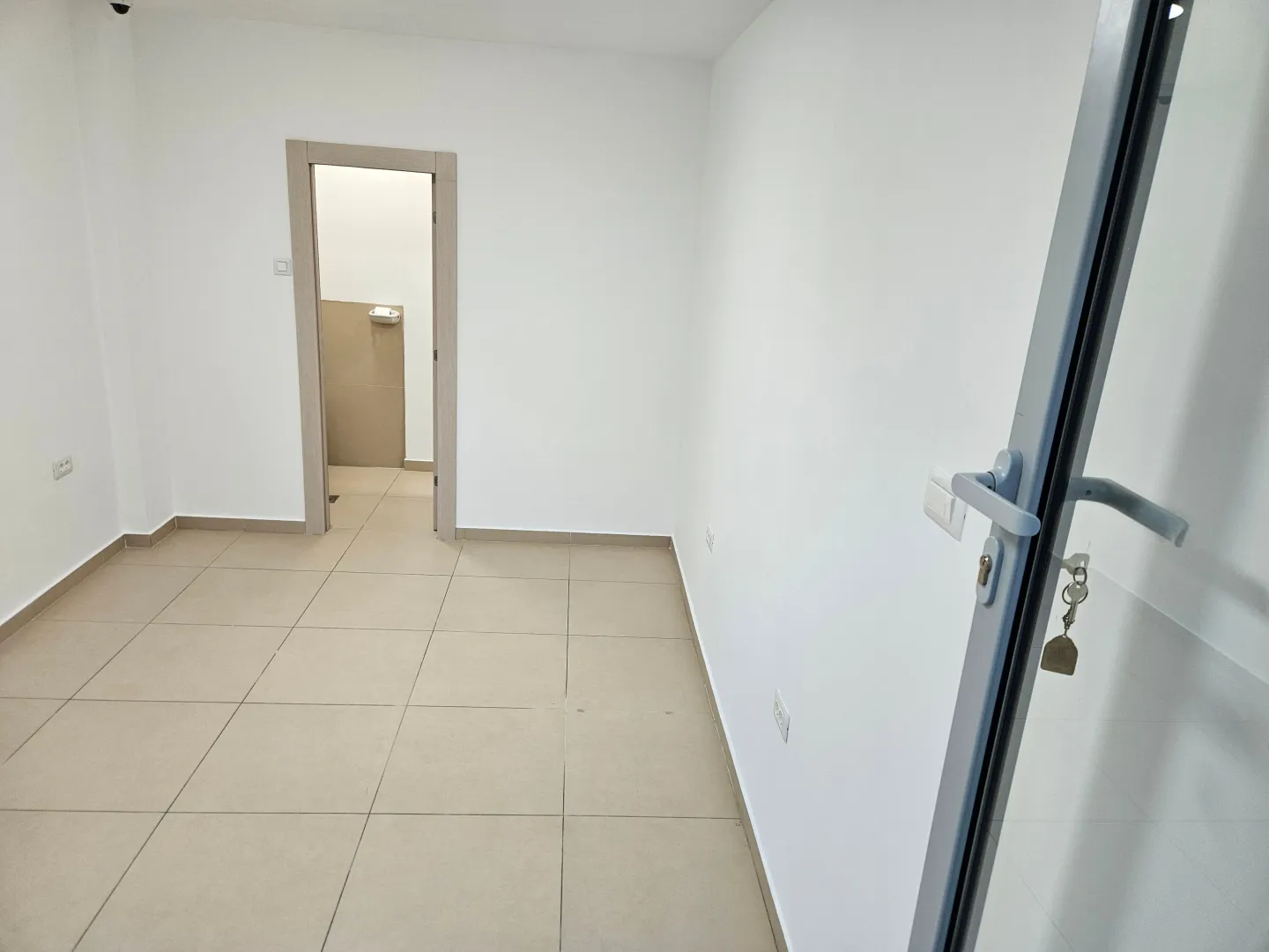 Rent, office space, 18m², Preko Morače, Podgorica