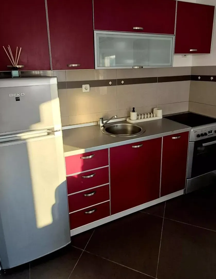 Rent, one bedroom apartment, 44m², Kalimanj, Tivat