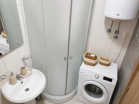 Izdavanje, trosoban stan, 65m², Nova Pazova, Stara Pazova - image 10