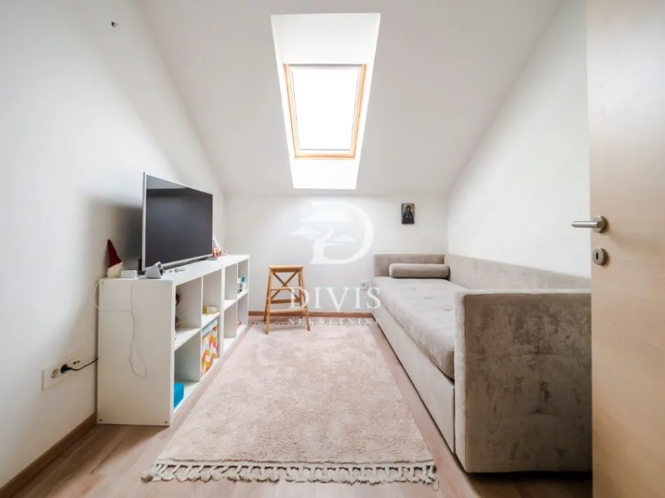 Sale, four bedroom apartment, 82m², Lekino Brdo, Voždovac Sve Podlokacije