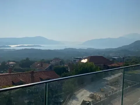 Prodaja, stan, 48m², Kotor, Crna Gora - image 1