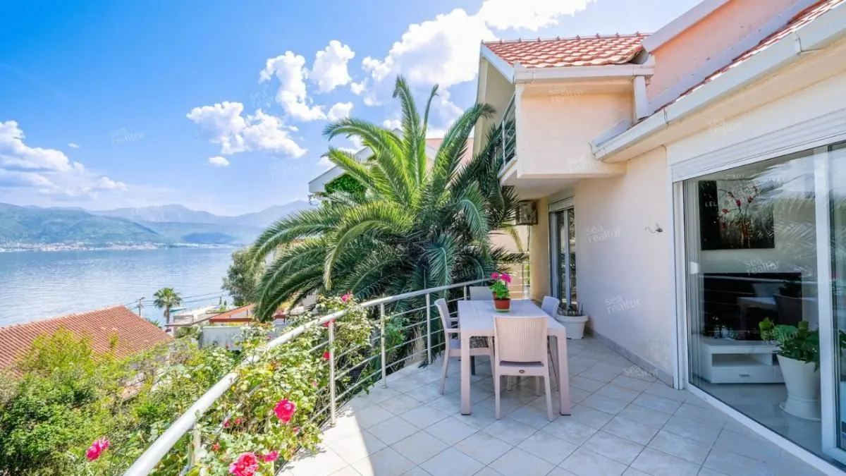 Sale, house, 200m², Krašići, Tivat