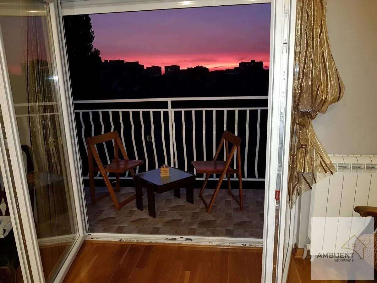 Rent, three bedroom apartment, 73m², Crveni Krst, Beograd