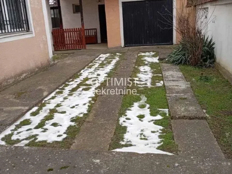 Prodaja, kuća, 197m², Krnjaca, Palilula Sve Podlokacije - image 11