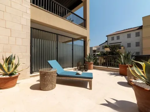 Sale, three bedroom apartment, 201m², Tivat, Crna Gora - image 21