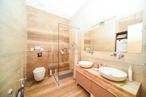 Rent, three bedroom apartment, 116m², Podgorica, Crna Gora - image 18