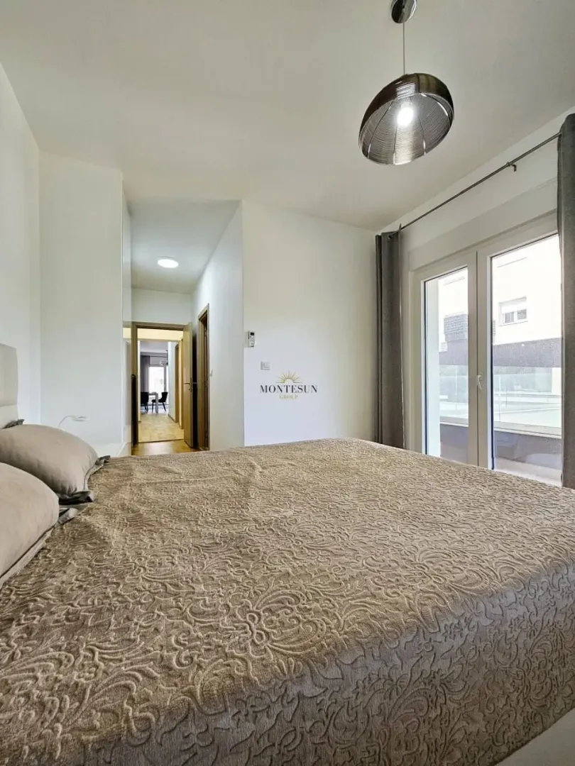 Rent, one bedroom apartment, 78m², Centar, Budva