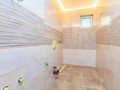 Sale, house, 123m², Šušanj, Bar - image 9