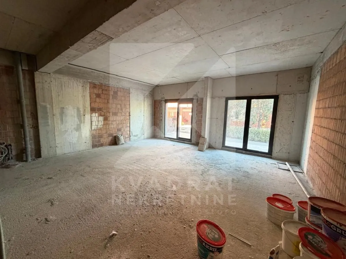 Sale, office space, 80m², Momišići, Podgorica