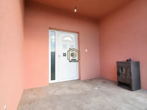 Izdavanje, kuća, 137m², Donji Kokoti, Podgorica - image 15