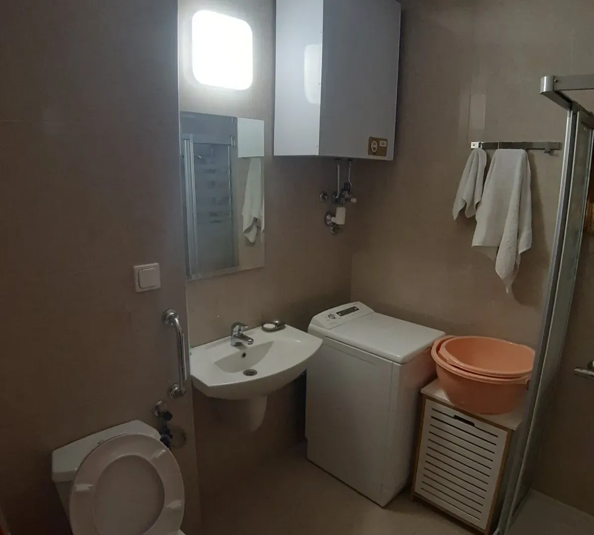 Prodaja, jednosoban stan, 44m², Lazi, Budva