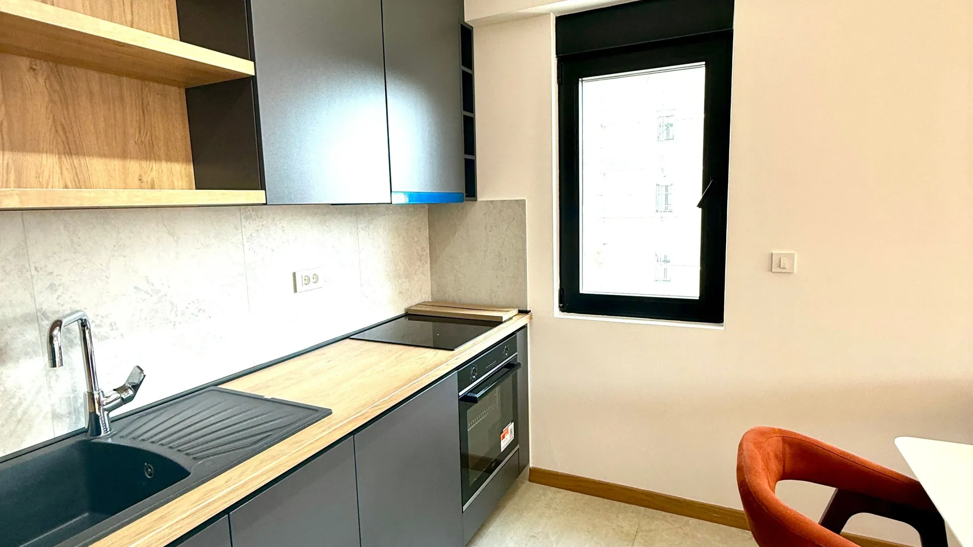 Prodaja, jednosoban stan, 56m², Tološi, Podgorica