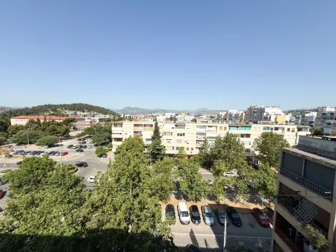 Sale, two bedroom apartment, 74m², Gintaš, Podgorica - image 10