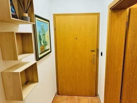 Sale, three bedroom apartment, 120m², Petrovac, Budva - image 17