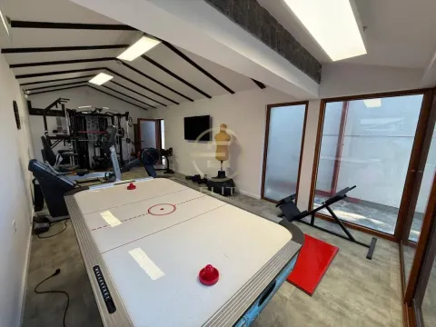 Prodaja, kuća, 318m², Sremska Kamenica, Petrovaradin - image 57