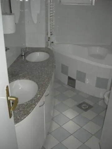 Izdavanje, stan, 145m², Stari Grad, Beograd