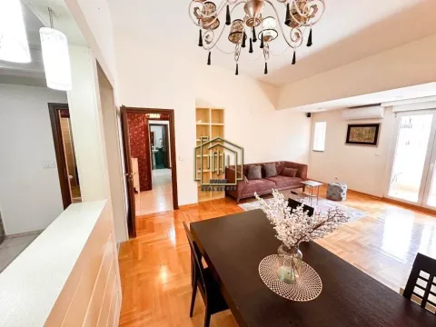 Prodaja, dvosoban stan, 92m², City Kvart, Podgorica - image 2