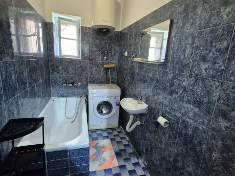 Rent, house, 90m², Tološi, Podgorica - image 6