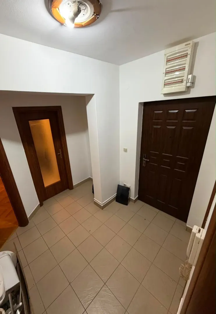 Prodaja, trosoban stan, 87m², Blok 6, Podgorica