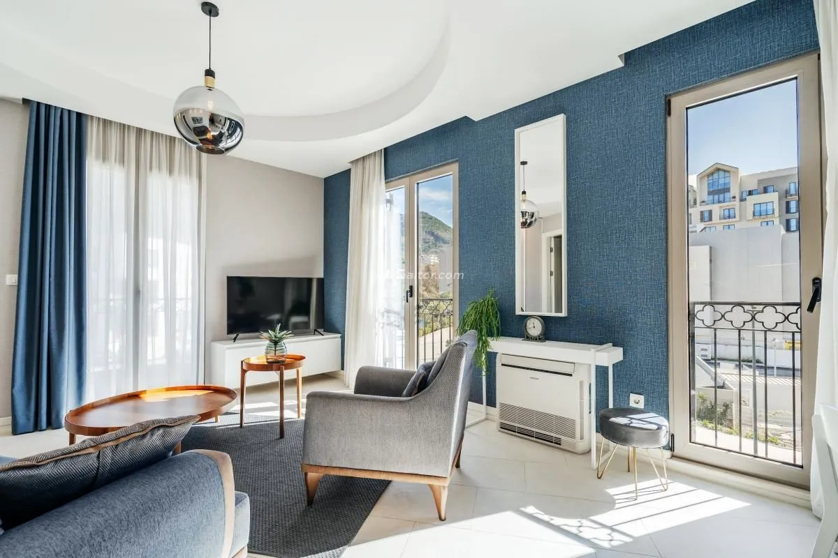 Prodaja, jednosoban stan, 45m², Centar, Tivat