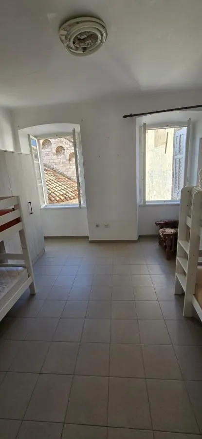 Prodaja, trosoban stan, 72m², Kotor, Crna Gora