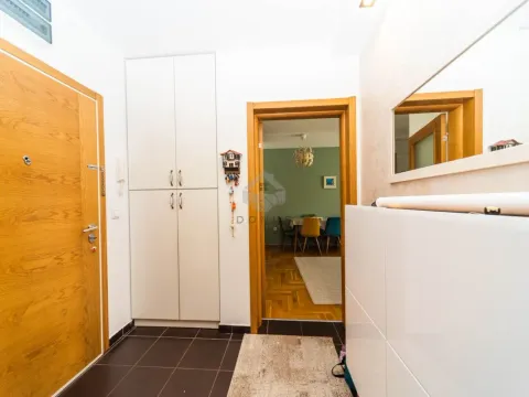 Rent, two bedroom apartment, 70m², Tuški Put, Podgorica - image 9