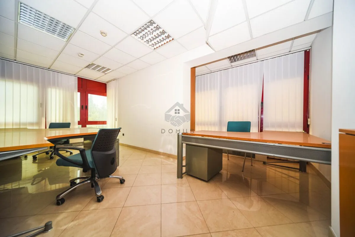 Rent, office space, 414m², Preko Morače, Podgorica