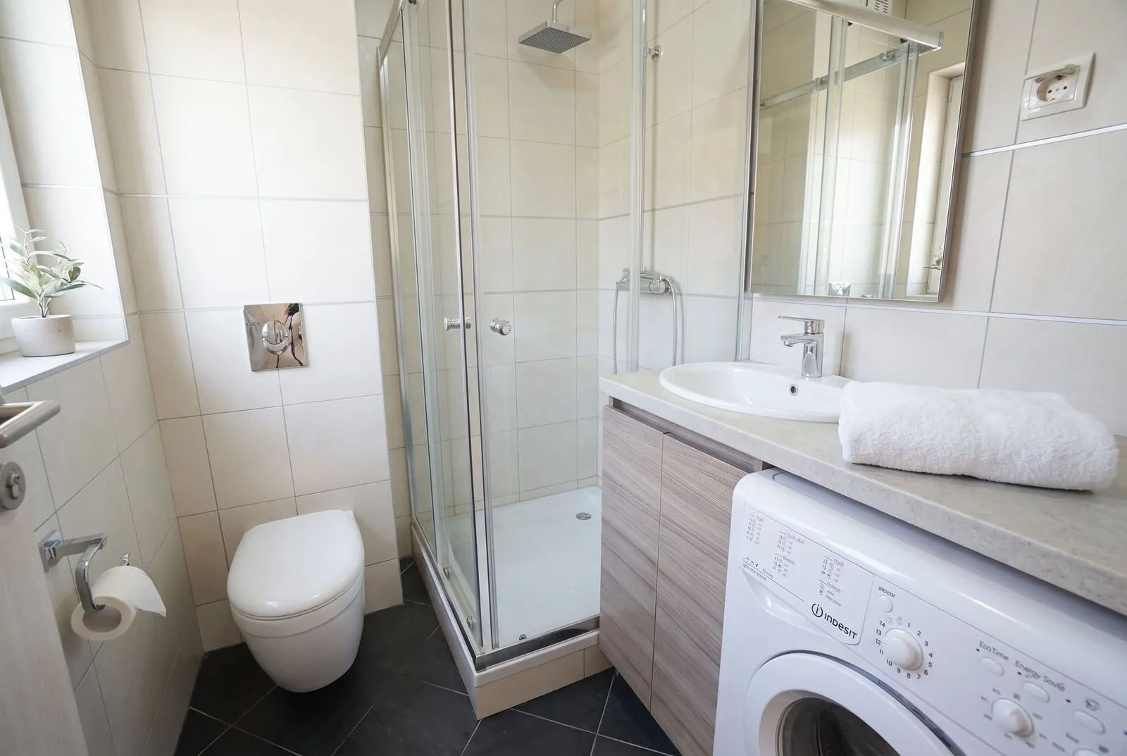 Rent, three bedroom apartment, 72m², Budva, Crna Gora