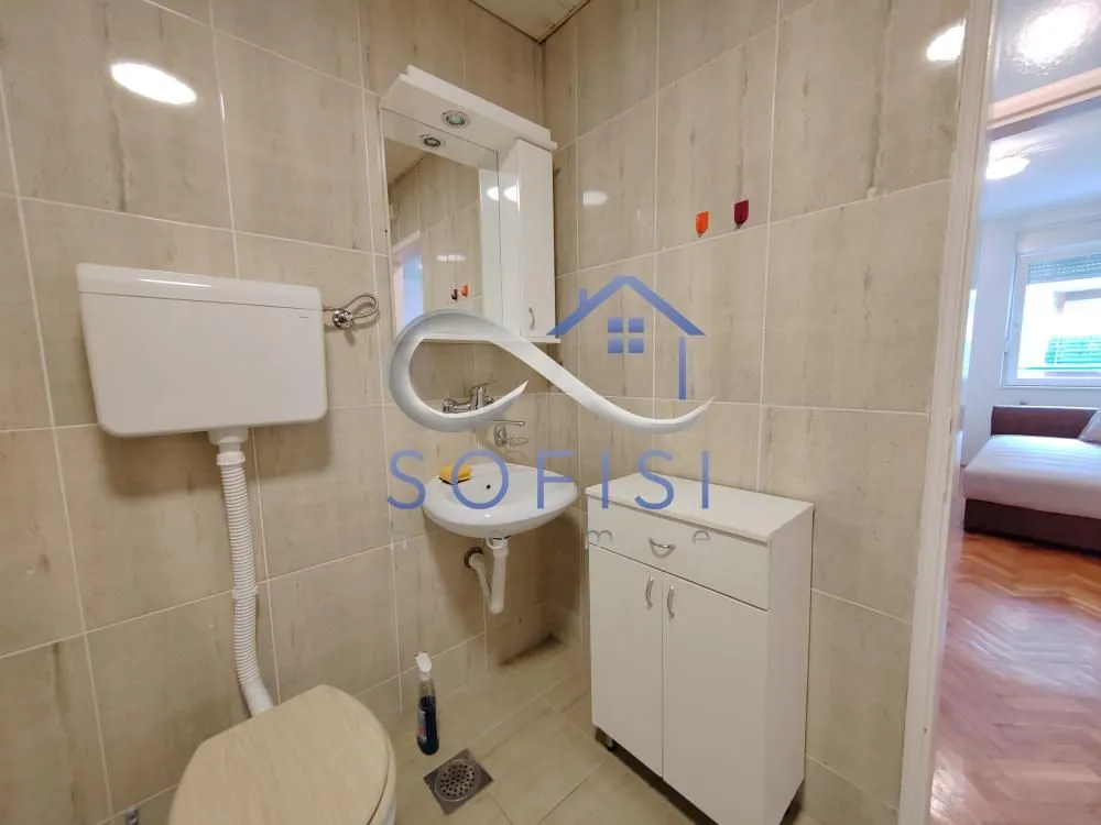 Izdavanje, dvosoban stan, 45m², Grbavica, Novi Sad Sve Podlokacije