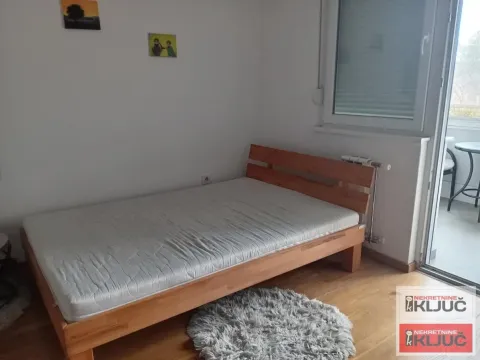 Izdavanje, garsonjera, 30m², Adamovićevo Naselje, Novi Sad Sve Podlokacije - image 2