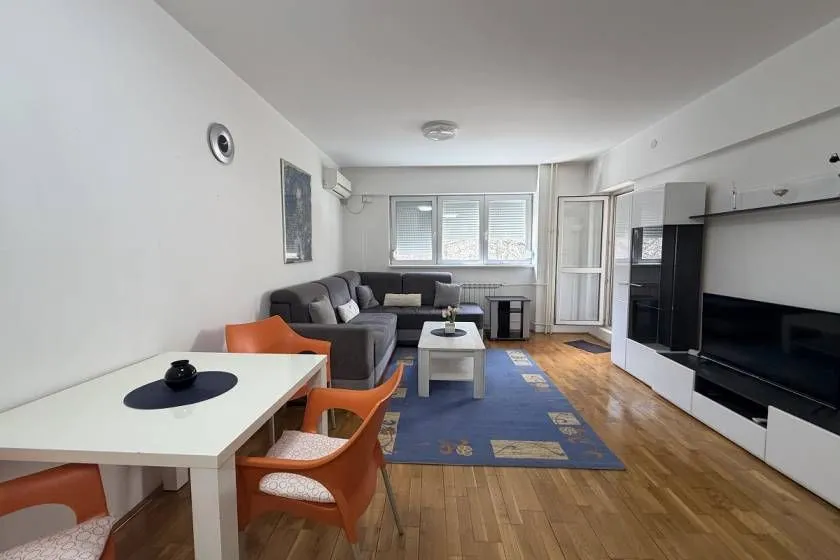Rent, two bedroom apartment, 49m², Voždovac Sve Podlokacije, Beograd