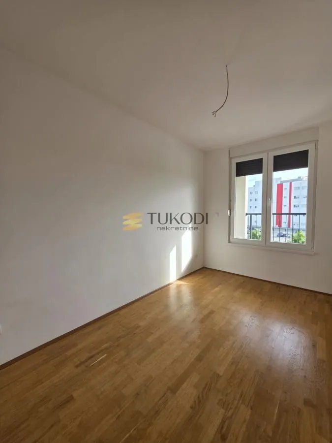 Prodaja, trosoban stan, 80m², Mišeluk, Petrovaradin