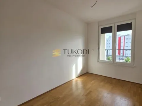 Prodaja, trosoban stan, 80m², Mišeluk, Petrovaradin - image 11