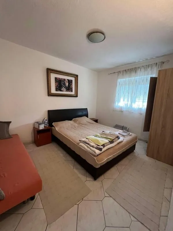 Prodaja, kuća, 200m², Bar, Crna Gora