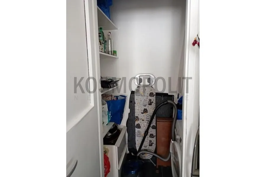 Sale, three bedroom apartment, 69m², Vračar Sve Podlokacije, Beograd