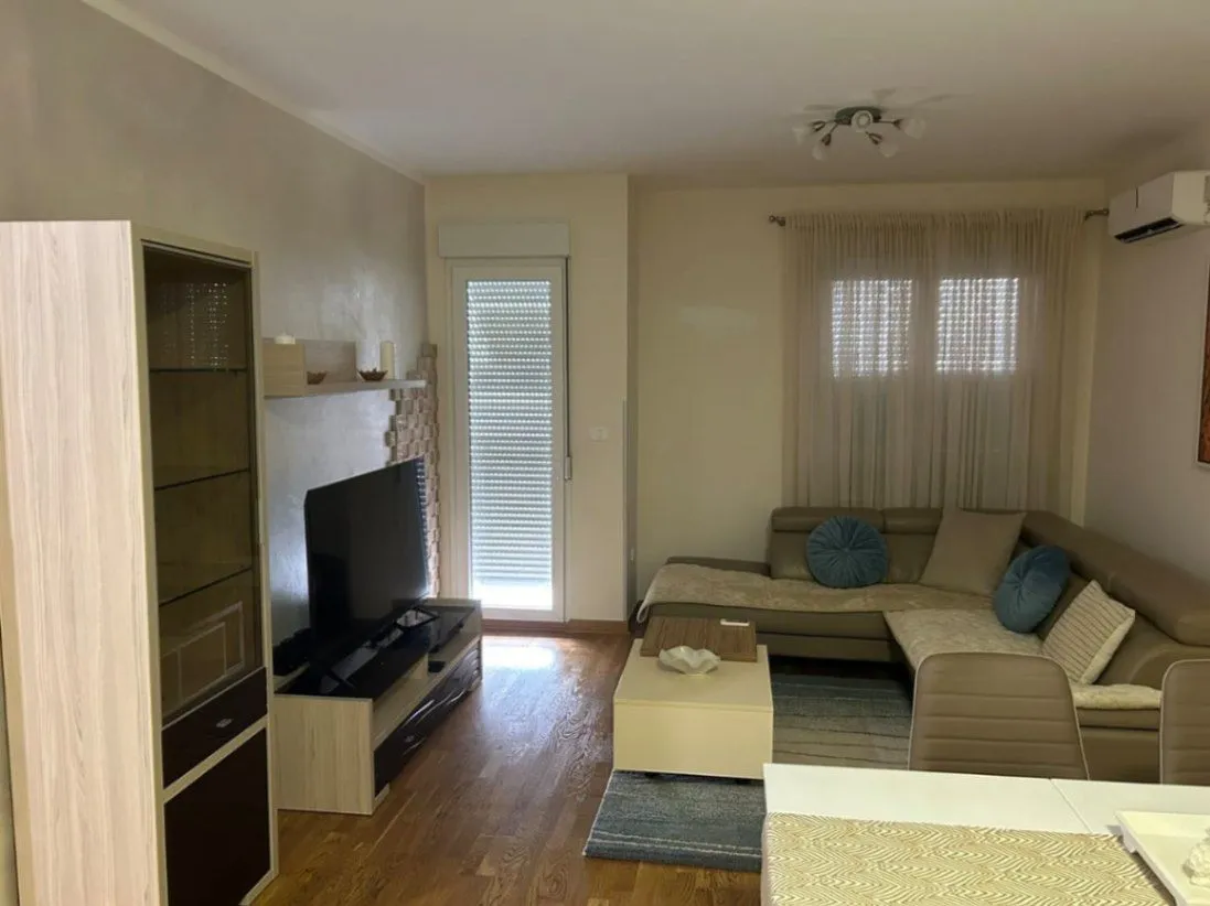 Rent, two bedroom apartment, 64m², City Kvart, Podgorica